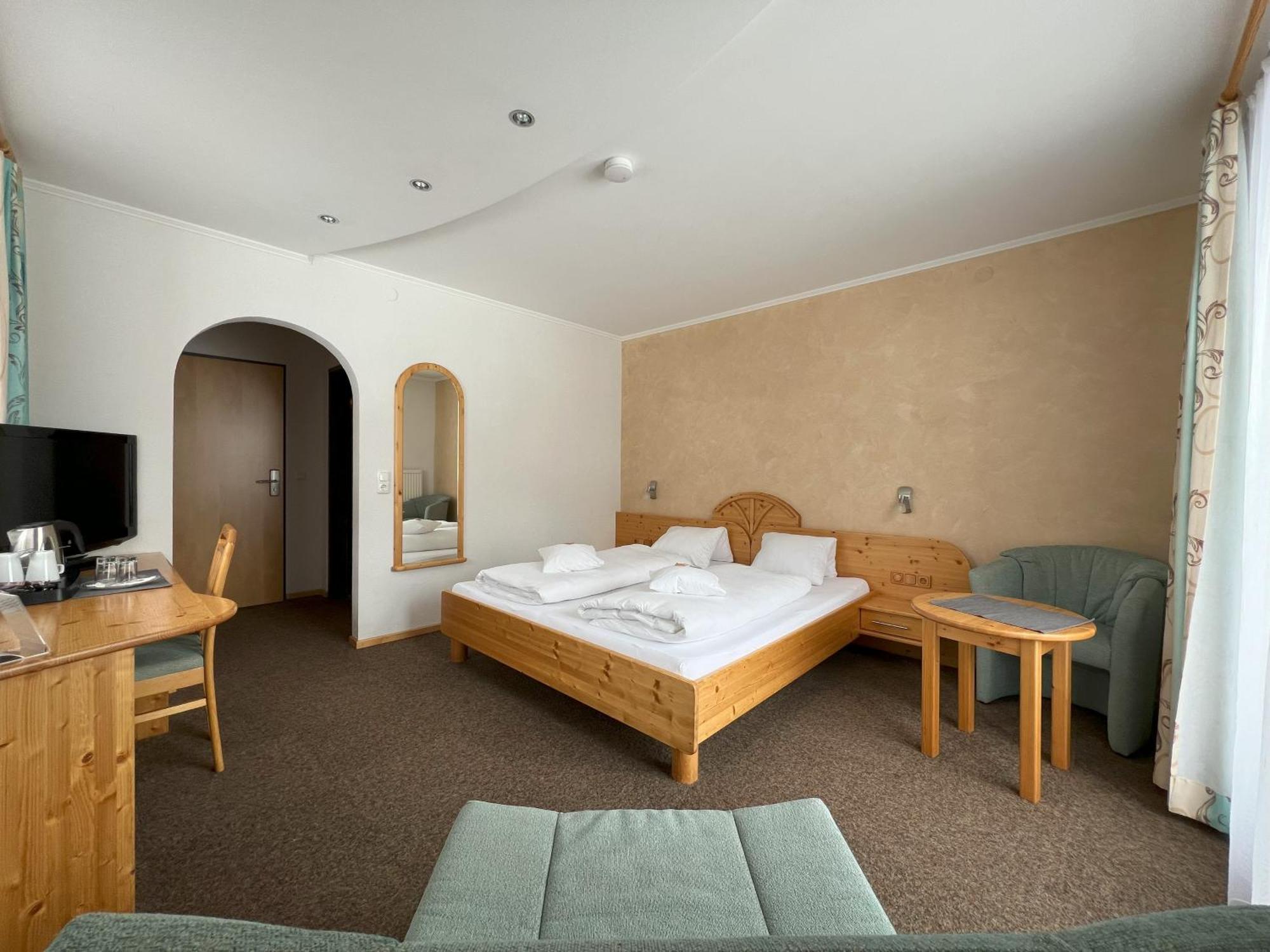 Hotel Garni Burger St Jakob in Defereggen Eksteriør billede